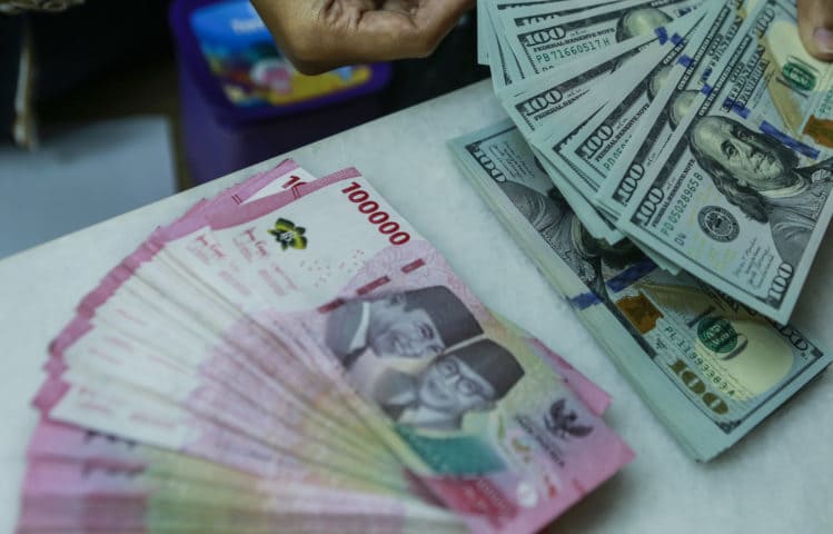 Kenapa Rupiah Terus Melemah? Ini Faktor yang Memengaruhinya